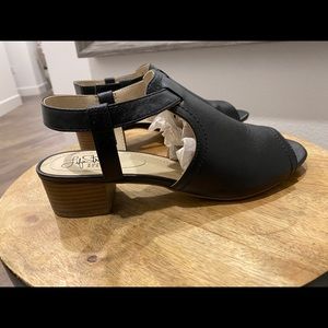 Life Stride Heel Sandals